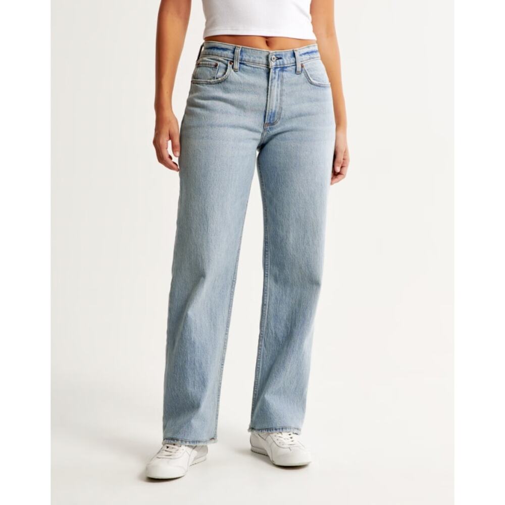 ABERCROMBIE The Baggy Low Rise Curve Love Jeans Light Wash 32 Long